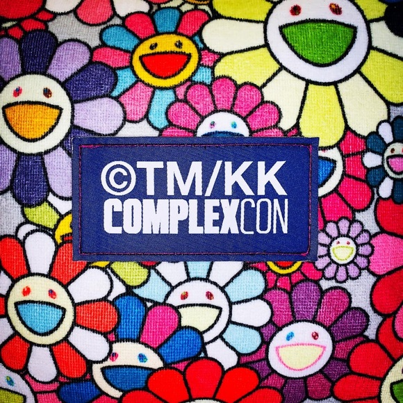 CUSTOM TAKASHI MURAKAMI X COMPLEXCON PILLOW - Picture 5 of 5
